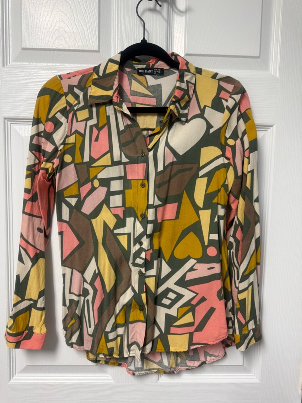 Big Dart Women's Multicolor Geometric Button-Down Shirt